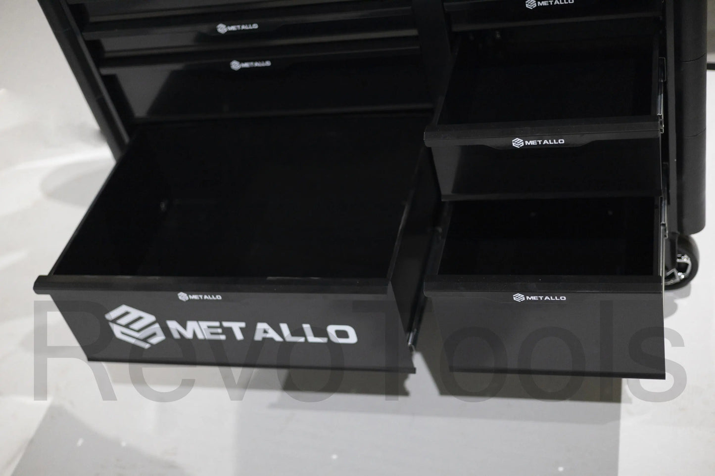 Metallo Gereedschapswagen | Doppen 1/4 3/8 1/2 , slagpen , Moment sleutel | 13 Lades gevuld Inhoud 8 Revotools
